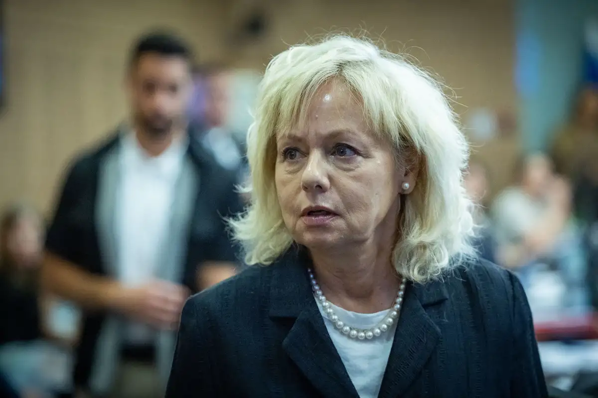 Knesset approves bill heavily weakening role of attorney general