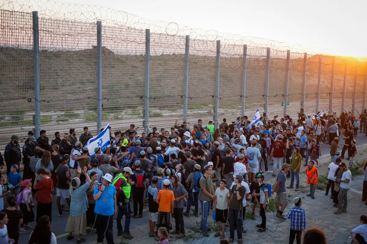 Israeli ministers join settler activists on march through ‘closed military zone’ near Gaza border