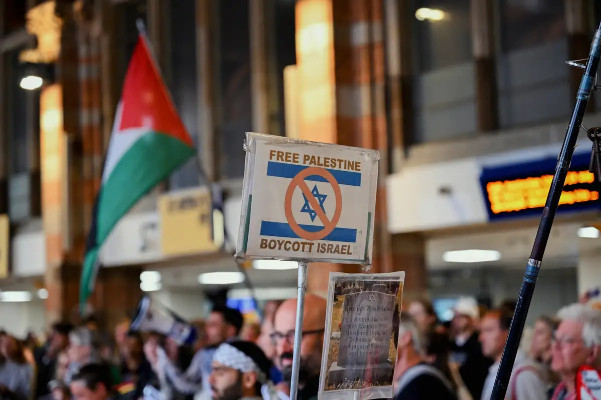 Don’t boycott Israel, Trump administration warns as Andy Burnham considers settlement goods embargo