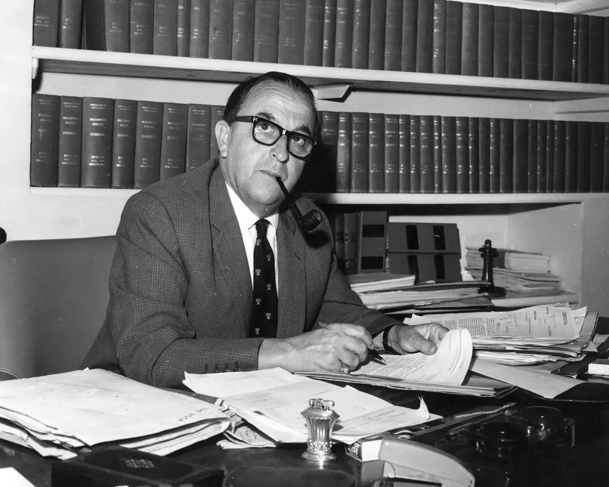 Gibraltar to rename international airport after Jewish statesman Sir Joshua Hassan
