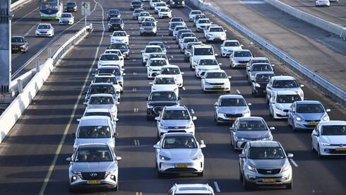 Netanyahu sells out commuters to save his Haredi deal Israelis will keep sitting in traffic for years