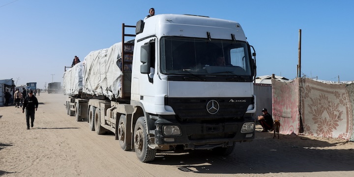 Palestinian Authority: Hamas Stole Billions Meant for Gazan Civilians