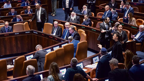 100 days to elections: The 5 questions that will decide the battle for power