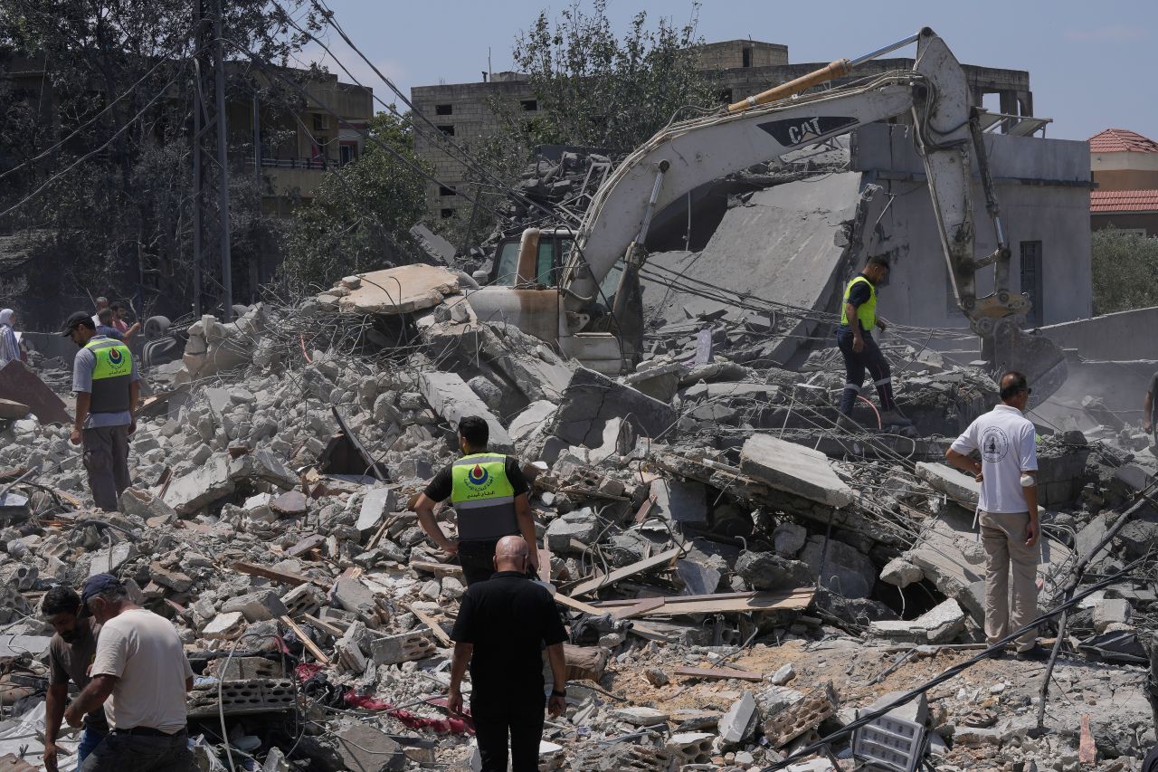 Israeli airstrikes on southern Lebanon kill 11 people, Health Ministry says