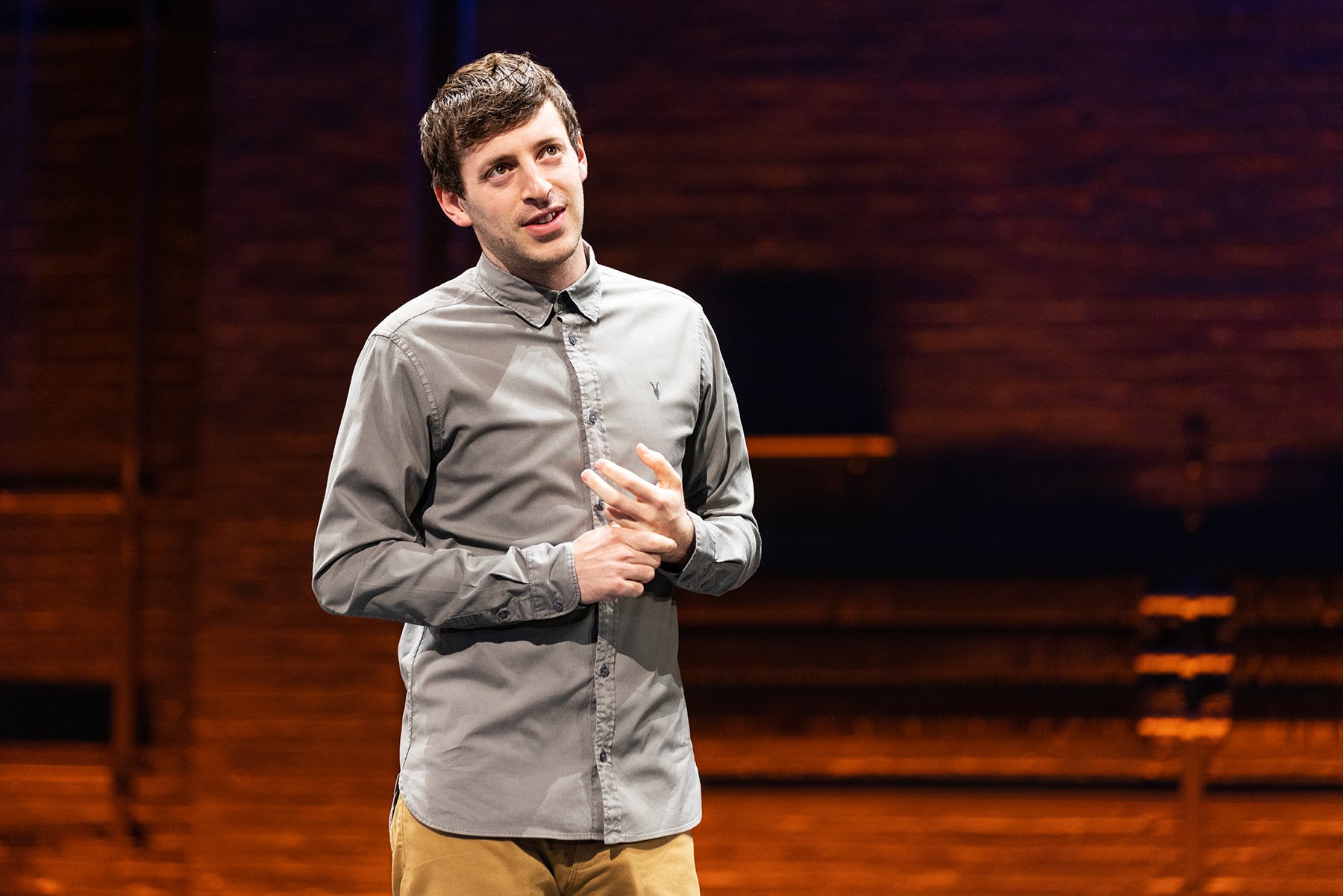 ​Review: Alex Edelman’s ‘What Are You Going to Do’ riffs on faith and uncertainty 