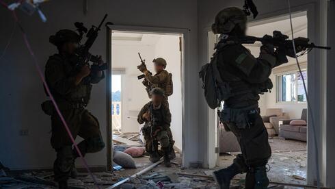 Lebanese official: Israel awaits US green light for operation to seize Ali al-Taher ridge