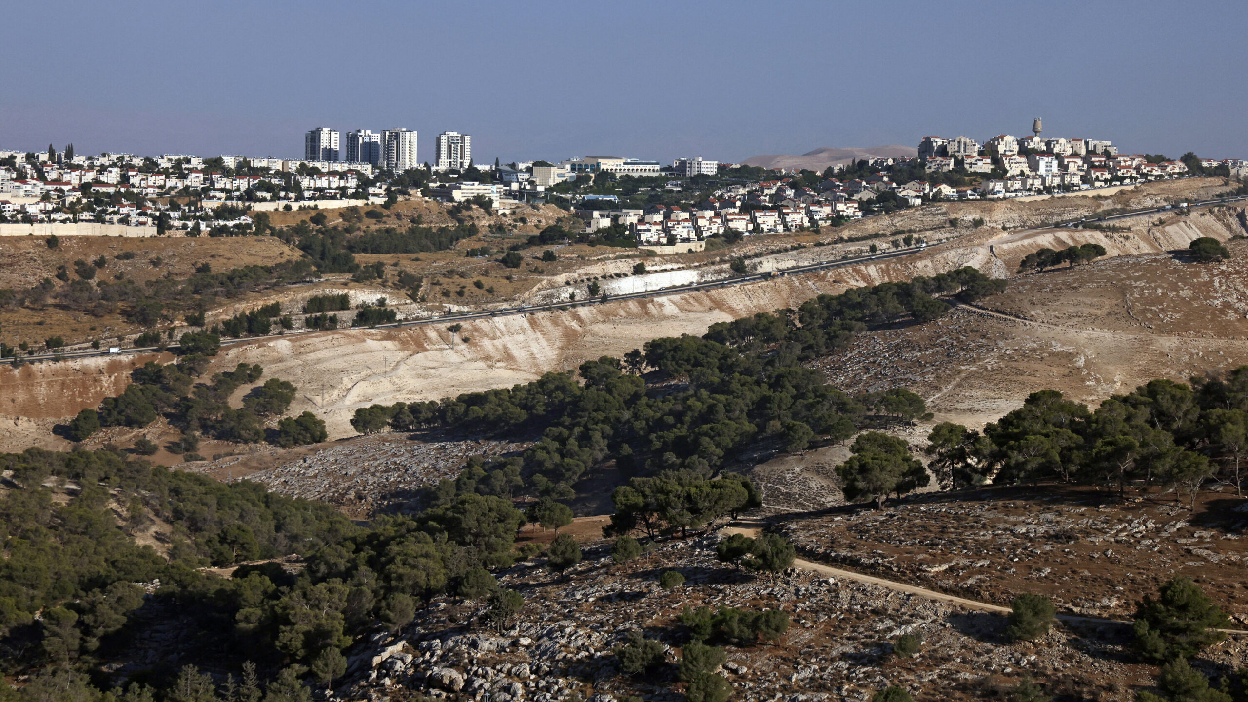 Inside the Breakdown of U.K.-Israel Relations Over West Bank Settlements