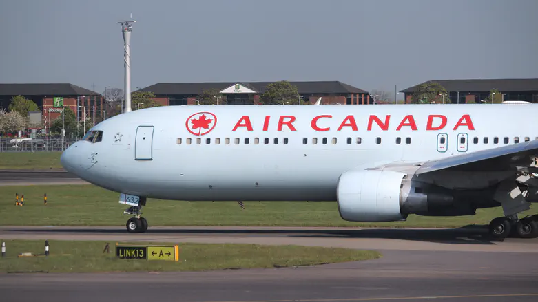 Air Canada investigates antisemitic social media posts by service director