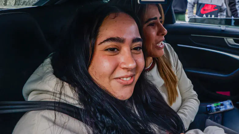 ‘Rot in hell’: Liri Albag reacts to captor’s elimination