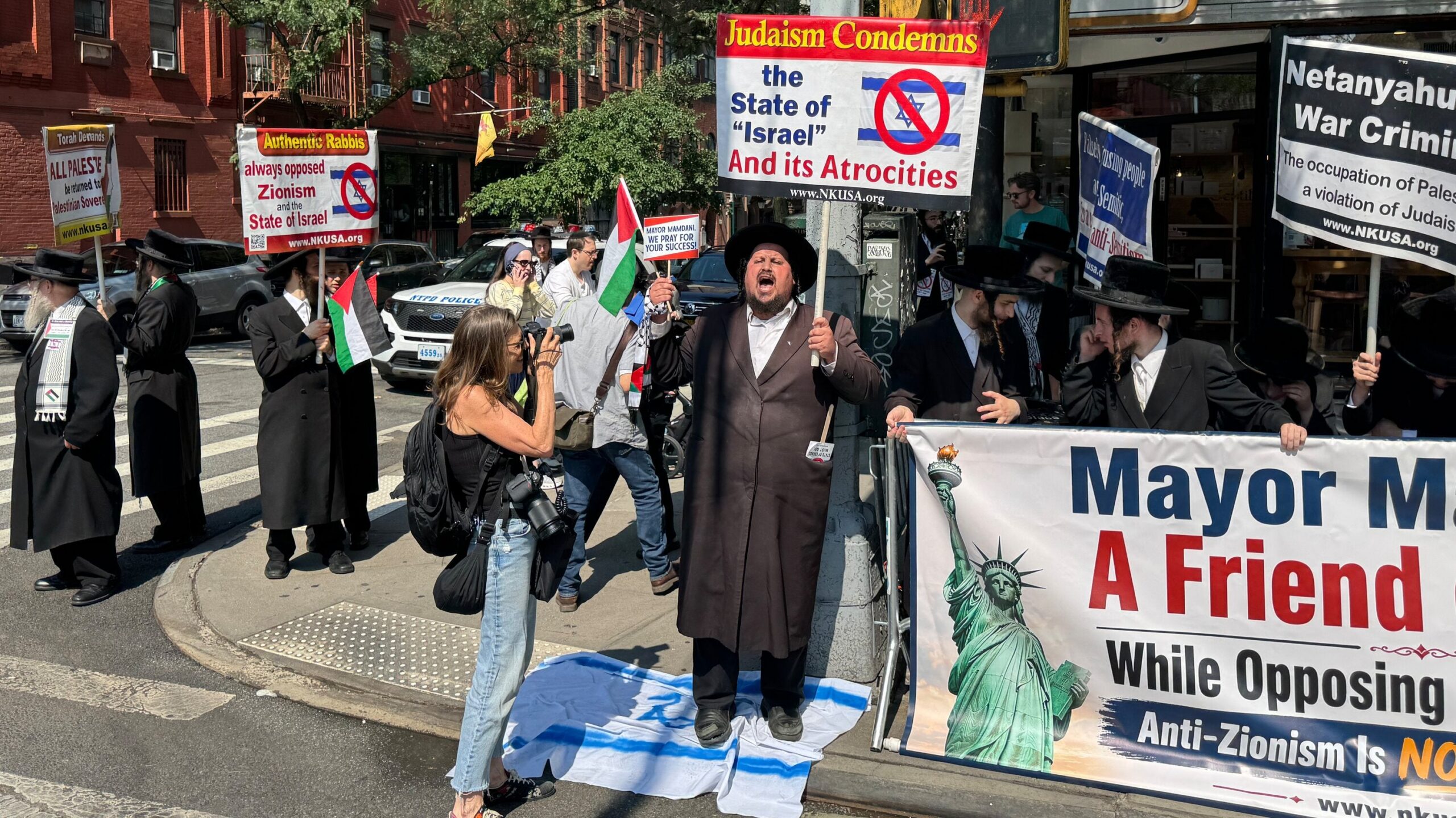 A Hasidic Jew Protested Against an Israeli Flag. He May Be Deported.