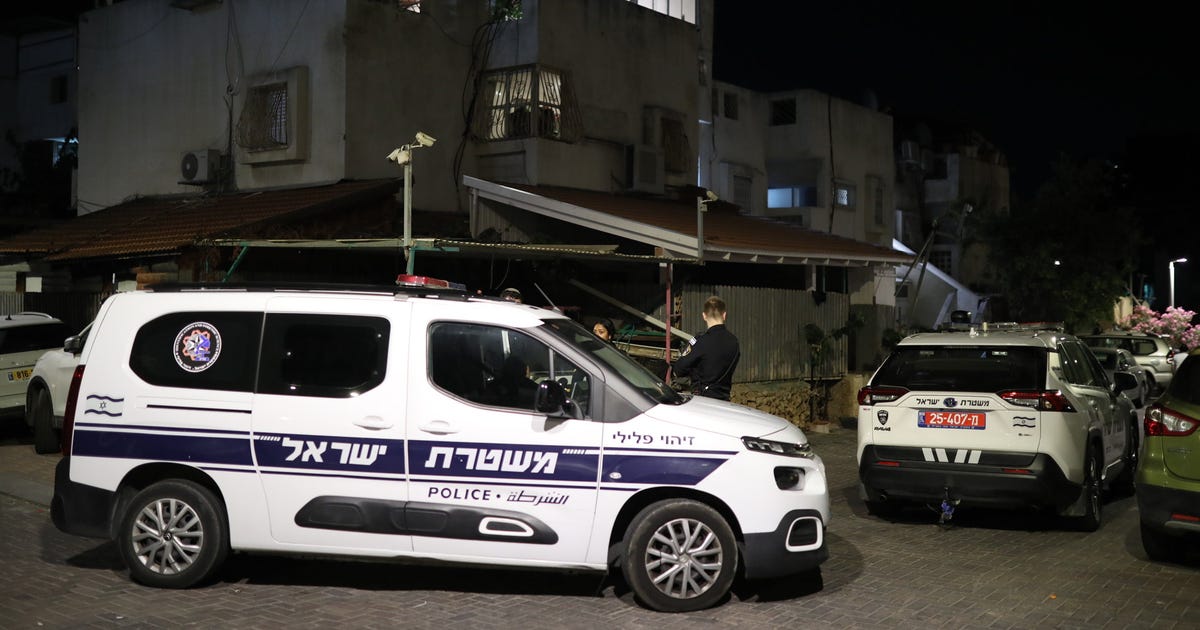 Woman dies after being found with signs of violence outside Haifa home, partner suspected of murder