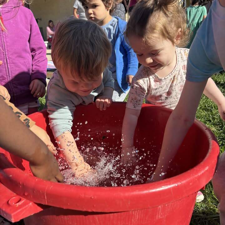 Fun with Apples at the JCC