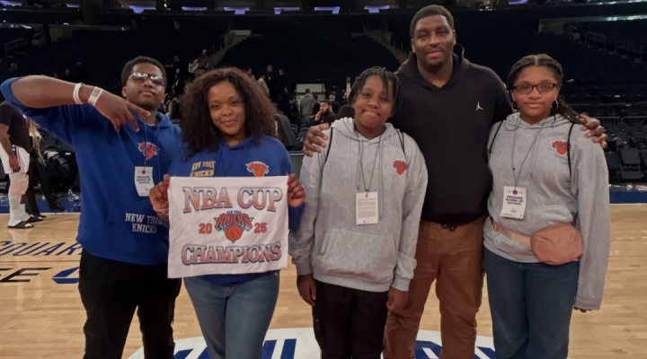 Former Knicks Player, Yeshiva U Assistant Coach Mike Sweetney Dies at 43: ‘The Jewish Community Lost an Ally’