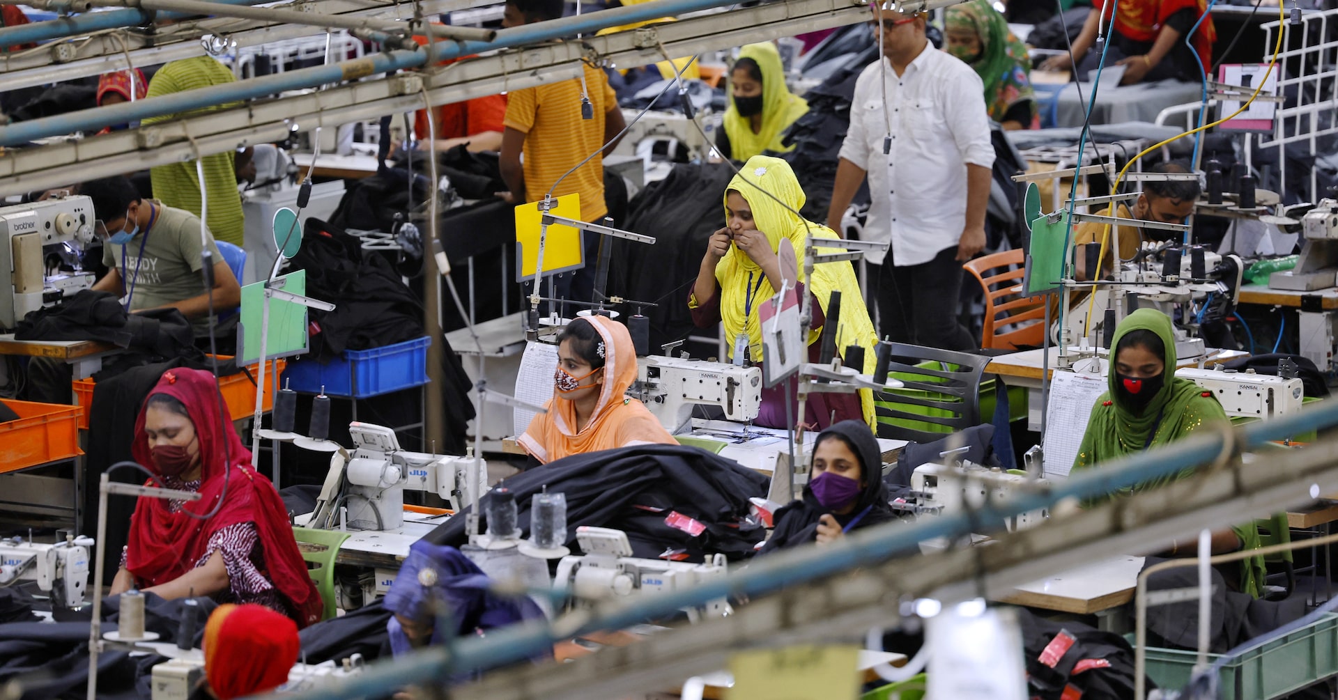 How a Bangladeshi garment-maker is fighting the Middle East energy crunch