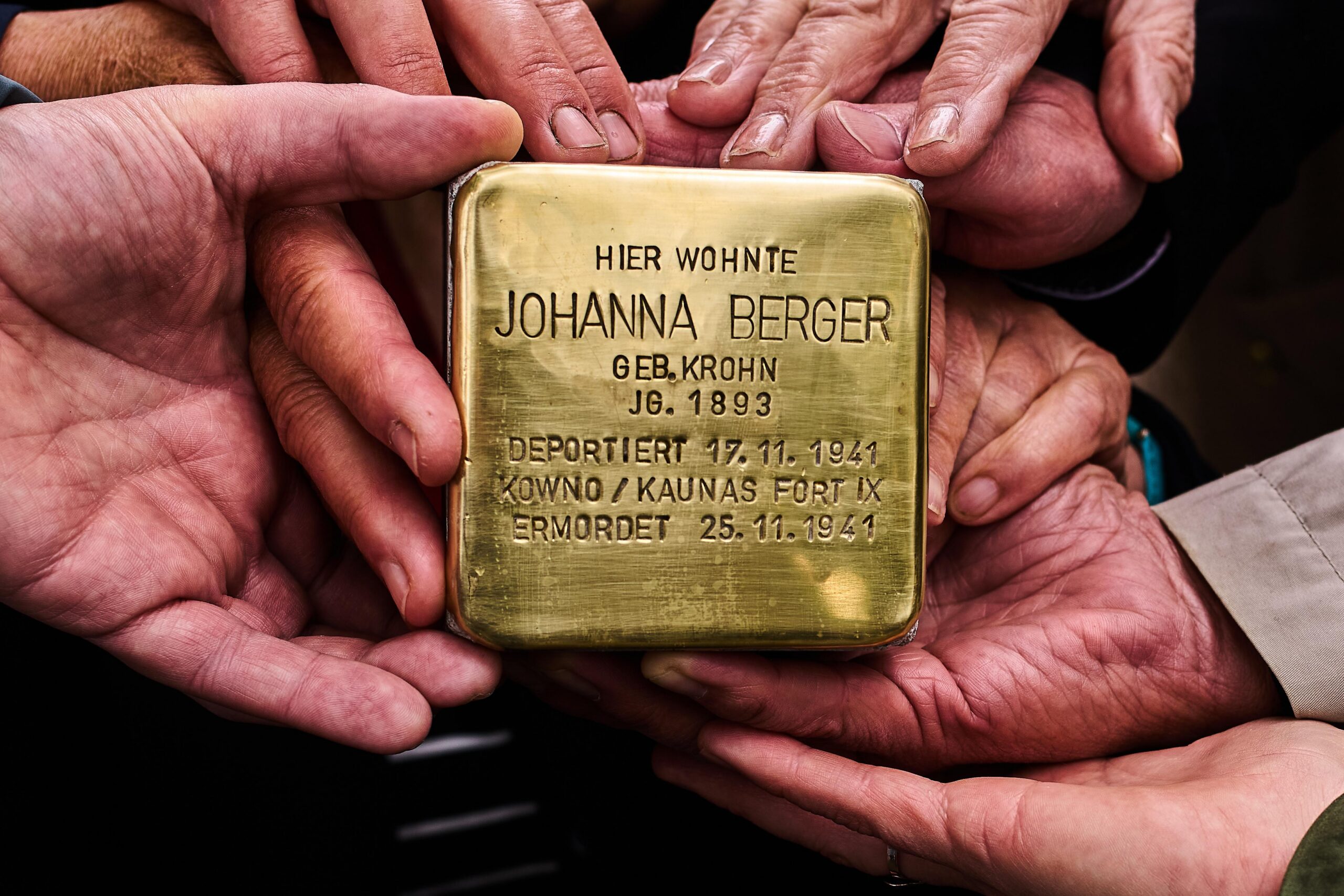 ​German town sparks outrage as far-right and conservatives rally against Holocaust memorial plaques 