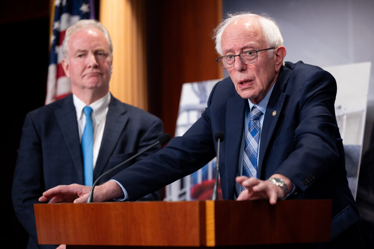 Nearly all Democrats vote for resolution demanding report on Israeli violence in the West Bank