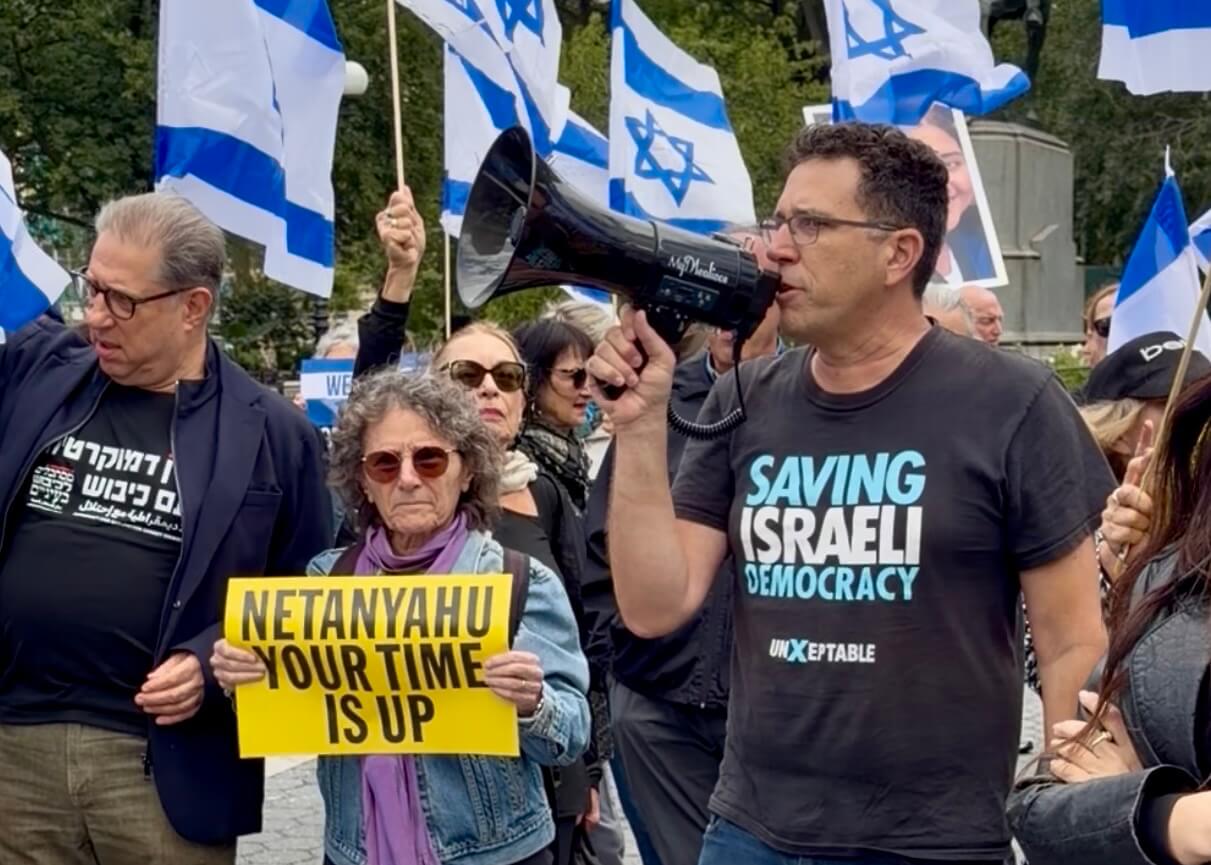 ‘Vote him out’: Israeli-Americans rally against Netanyahu, plan to return to Israel to vote against him