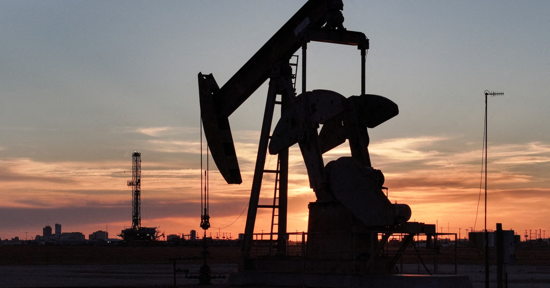 Stocks fall; oil prices off highs amid renewed hopes for Middle East negotiations