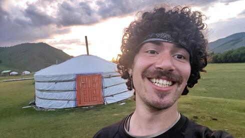 He left Haredi life, lived with Mongolian nomads and got stranded penniless in Siberia