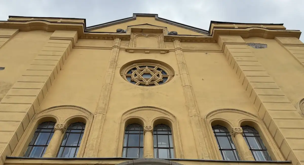 Historic Budapest synagogue shuttered by Nazis opens for first time since the Holocaust