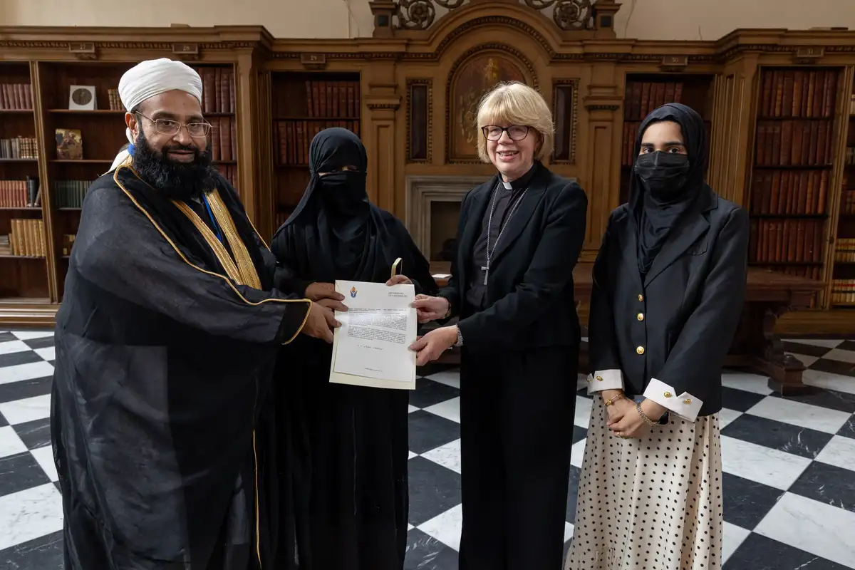 Church of England has damaged its moral authority and must change direction, say Jewish and Christian leaders