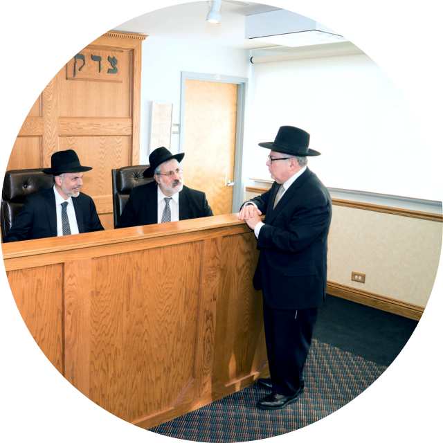 ​Chicago Rabbinical Court Pioneers Hybrid Model for Jewish Divorce 