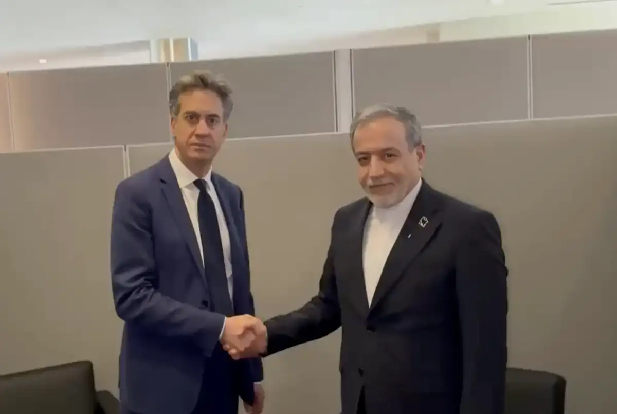 Exclusive: Ed Miliband shook hands with Iranian foreign minister but did not meet any Israeli official at UN General Assembly