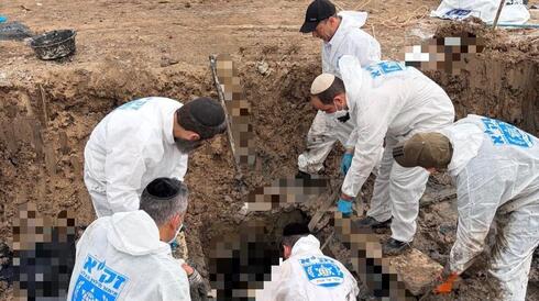 Thailand orders Jewish cemetery near Bangkok cleared, four graves moved