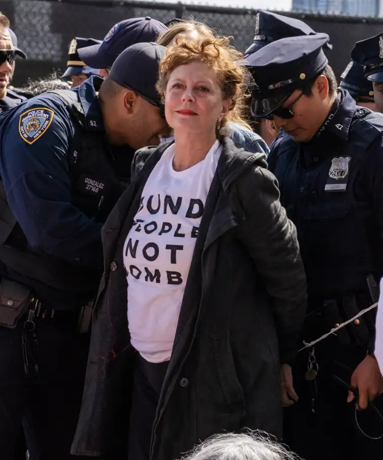 Susan Sarandon arrested at anti-Netanyahu protest in New York