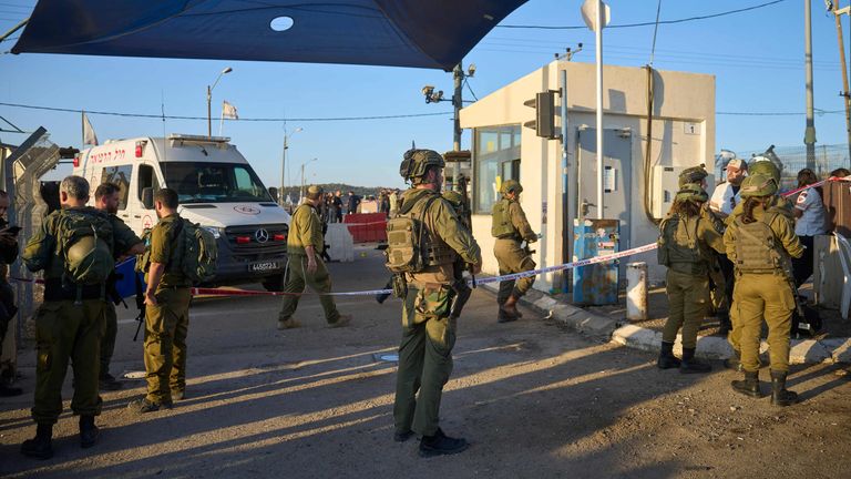 Neria Leiter, son of Israel’s ambassador to US, remains in ‘very serious condition’ after terror attack – EJP