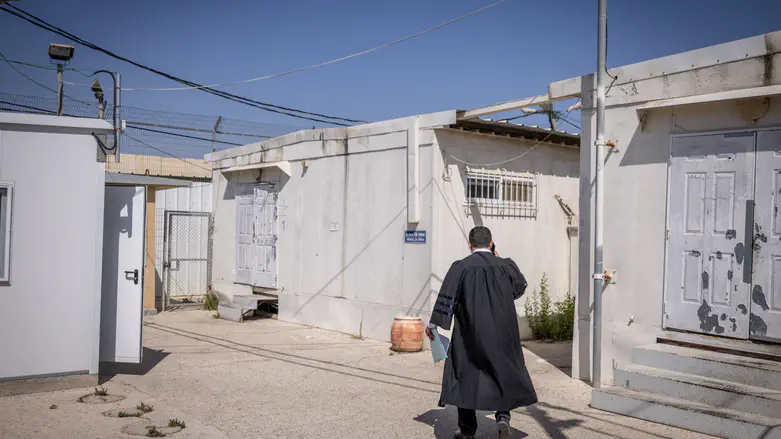 40 of 42 arrested Chabad students agree to enlist in IDF
