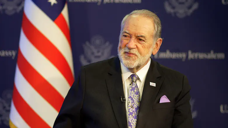 Huckabee: Attack on WP photographer ‘despicable act of terror’