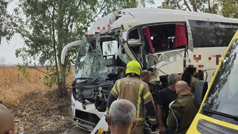 One killed, 19 injured in deadly collision in northern Israel