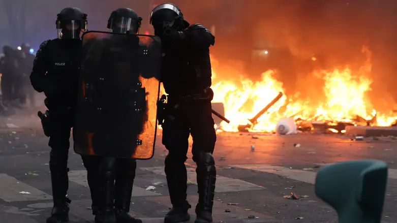 Podcast: The crisis France cannot ignore