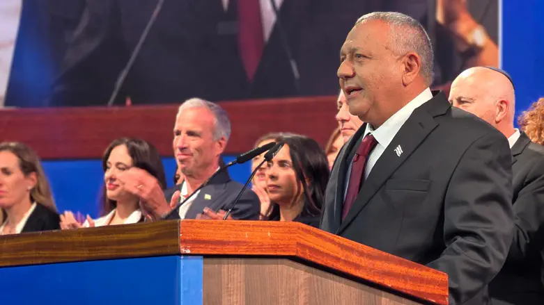 Eisenkot warns Netanyahu and security chiefs: Don’t you dare use Israel’s security