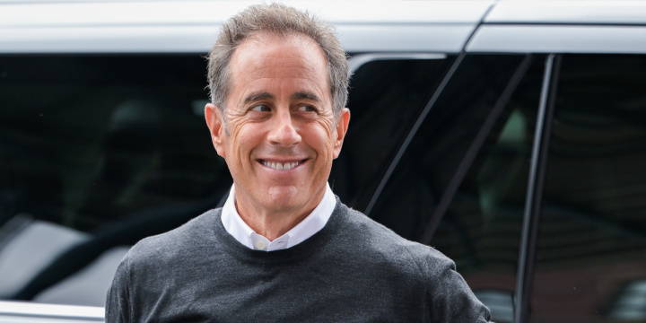 Jerry Seinfeld Tells Anti-Israel Hecklers at Chicago Show He’ll Donate Ticket Costs to Israel