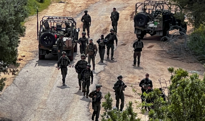 Israeli Officer Killed in Humvee Rollover in Southern Lebanon as Hezbollah Disarmament Stalls