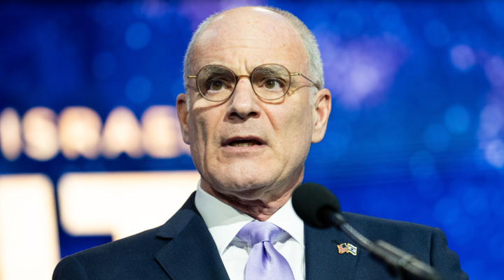 Israeli Ambassador to US Says Son Remains on Life Support as Netanyahu Visits Hospital