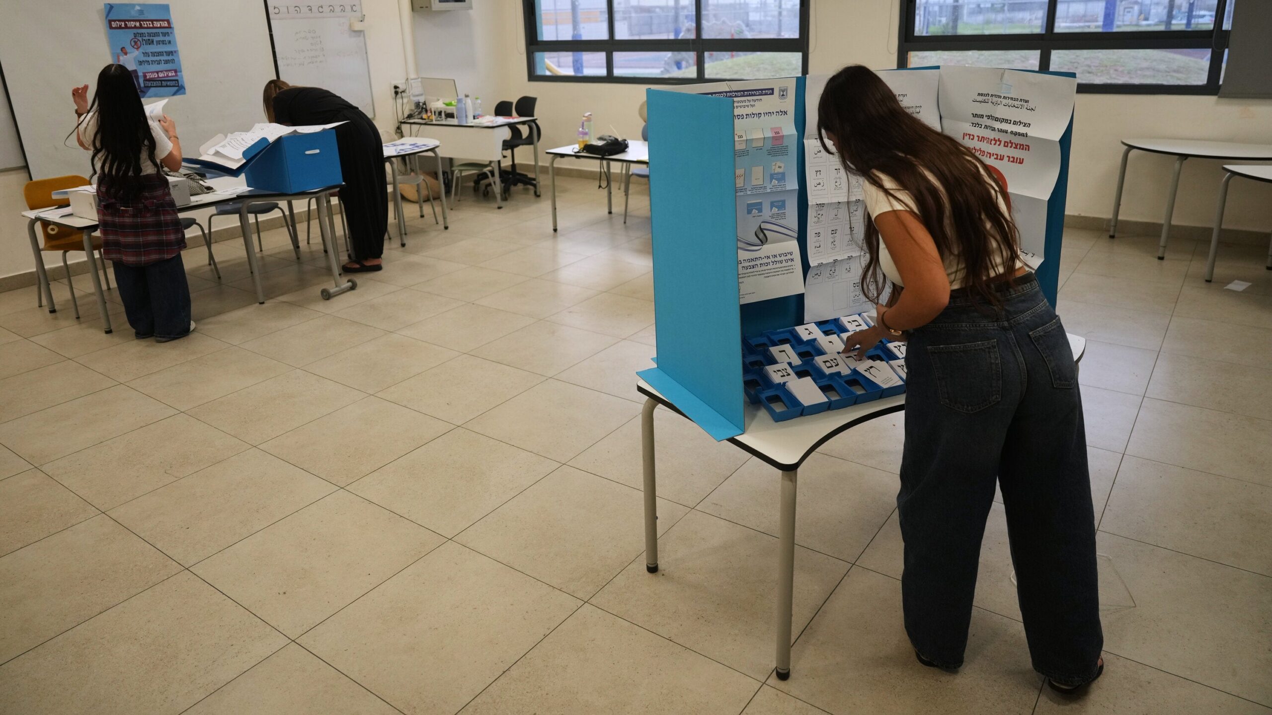 Israel Election Live Updates: Polls Open as Netanyahu Faces Challenge Led by Eisenkot
