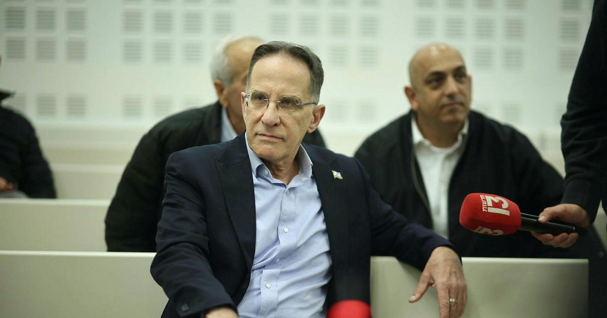 Sources: PM ex-chief of staff unlikely to be charged over Oct. 7 call log change