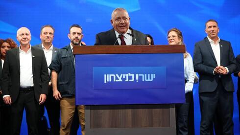 Eisenkot warns in victory speech: ‘Netanyahu, don’t you dare use Israel’s security for your political purposes
