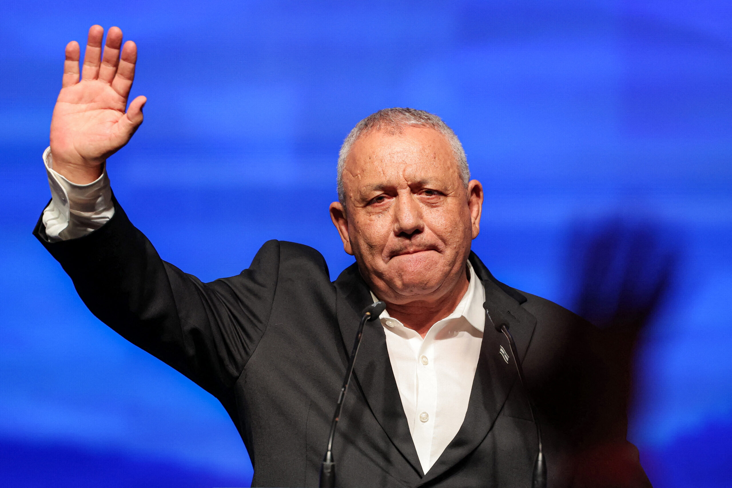 Israeli exit polls: opposition bloc holds early edge