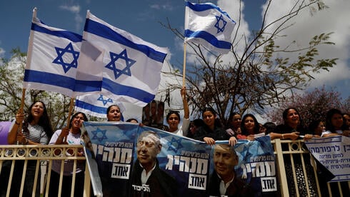 From Gaza to Lebanon, war-battered Netanyahu strongholds stand by him