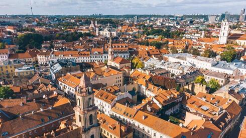 ‘Don’t wait for tragedy’: Lithuania’s Jewish leader warns of rising antisemitism