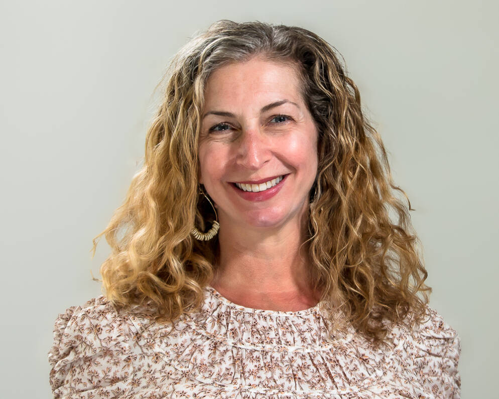 Stef Arck-Baynes: Mount Airy Resident Puts Communications Skills to Work for Good