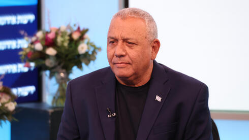 ‘Hard to scare me’: Eisenkot says threat against him left on fallen son’s grave