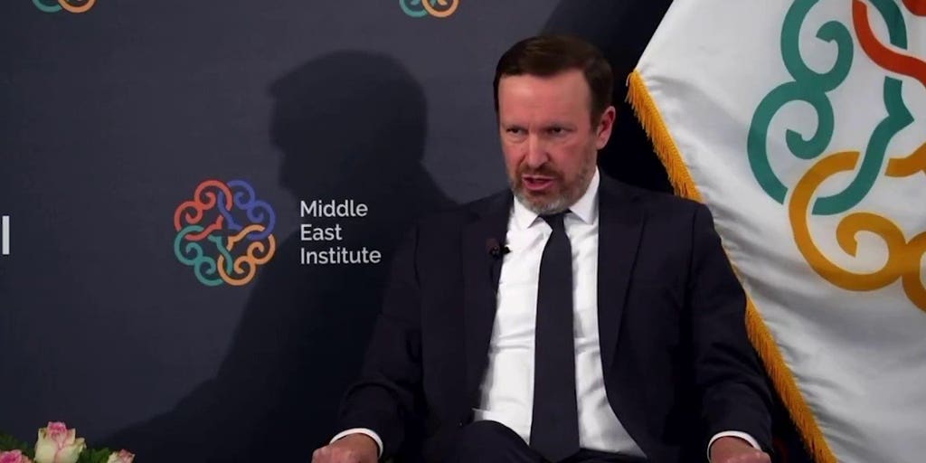 Sen. Chris Murphy tells Middle East Institute he and others briefed on Iran war plans | Fox News Video
