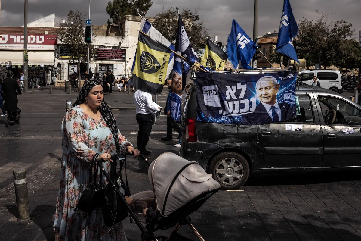 Polls suggest that many Israelis want to replace Prime Minister Benjamin Netanyahu in the Oct. 27 election. Here’s how his platform compares to his leading challengers, Gadi Eisenkot and Naftali Bennett: