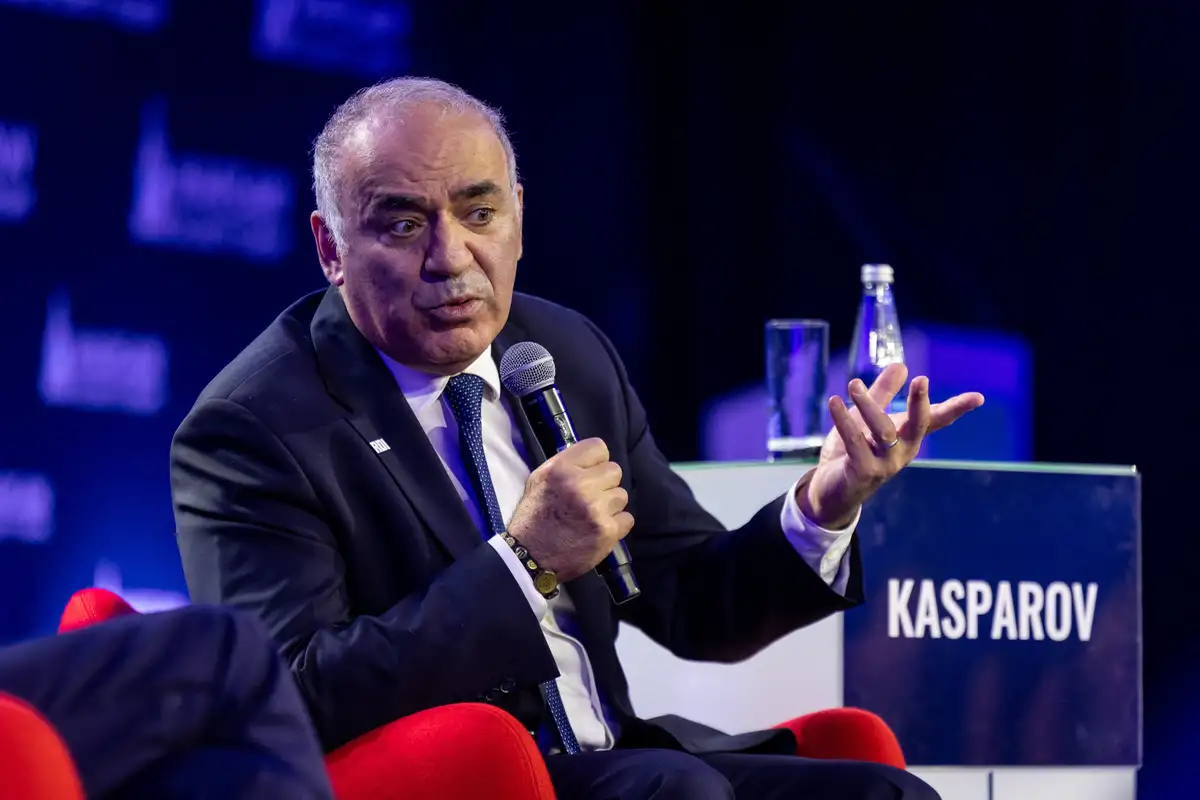 ‘Just vote against Bibi,’ Garry Kasparov urges Russian-Israelis ahead of Knesset election