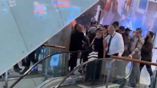 Israeli woman surrounded by angry mob at Istanbul mall, escorted out by security
